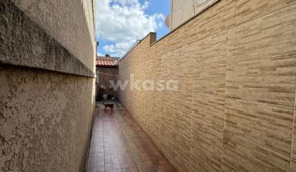 Casa de Condominio em Praia da Baleia  -  Serra