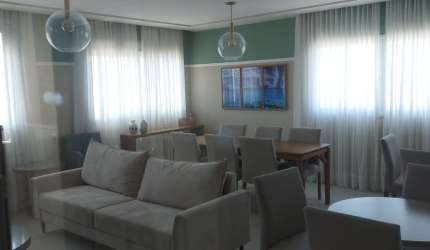 LINDO APARTAMENTO FRENTE A PRAIA