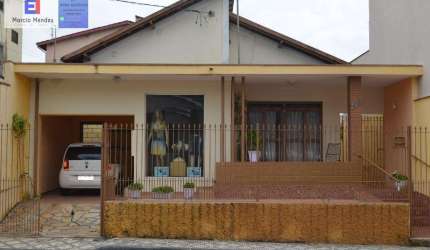 Casa para Venda em Cachoeira Paulista, Pitéu, 3 dormitórios, 2 banheiros