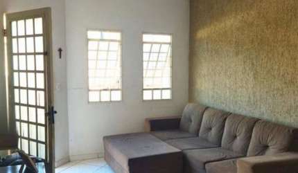 Casa para Venda em Cachoeira Paulista, Jardim da Fonte, 3 dormitórios, 1 suíte, 1 banheiro, 2 vagas