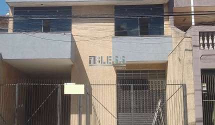 CASA COMERCIAL OU RESIDENCIAL À VENDA NO BAIRRO COLÔNIA - JUNDIAÍ! 3 DORMITÓRIOS, SENDO 1 SUÍTE, SALÃO NO PAVIMENTO INFERIOR, IDEAL PARA COMÉRCIO E 2