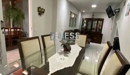 Casa à venda no bairro Almerinda Chaves em Jundiaí