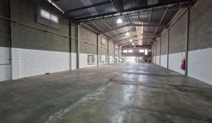 Galpão / Depósito / Armazém para alugar, 750m² - ITUPEVA- SP  - 750 m²  de área total - 4 Salas bem iluminadas e arejadas para escritório, sala de Reu