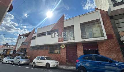 PRÉDIO COMERCIAL PARA LOCAÇÃO NO CENTRO DE JUNDIAÍ - PC00033 - IDEAL PARA CLÍNICAS, BANCOS E/OU CORRETORAS DE SEGURO