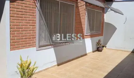 Casa à Venda na Vila M Genoveva, Jundiaí-SP