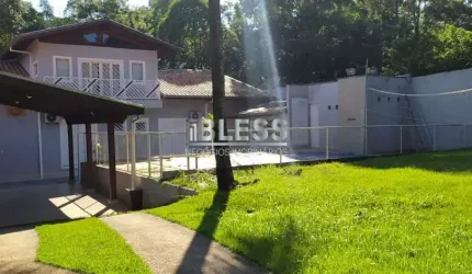 CASA TÉRREA À VENDA COM 3 SUÍTES CONDOMÍNIO BOSQUE CORRUPIRA JUNDIAÍ