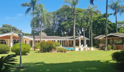 Chácara com 10.500 Metros de Terreno