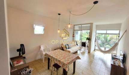 Apartamento com Sacada na Quadra da Praia do Tombo - Guarujá/SP