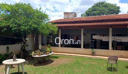 Casa com 4 dormitórios à venda, 236 m² por R$ 815.000,00 - Vila Jardim Vitória - Goiânia/GO