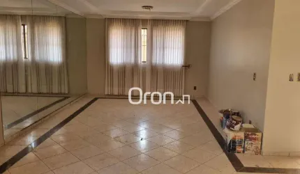 Sobrado à venda, 253 m² por R$ 1.580.000,00 - Jardim América - Goiânia/GO