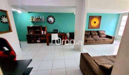 Casa com 3 dormitórios à venda, 250 m² por R$ 320.000,00 - Conjunto Fabiana - Goiânia/GO