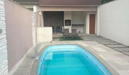 Ocean vende: Maricá, Itaipuaçu, casa 2quartos, sendo 1 suíte, armários cozinha, piscina, área gormet