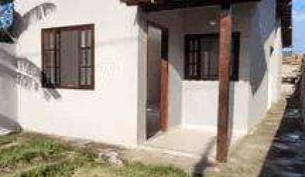 Ocean Vende: São Bento da Lagoa, Casa, 2 quartos sendo 1 suíte, enorme quintal.