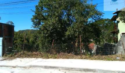 Ocean vende: Niterói, Pendotiba, Terreno 675M², declive, com 15M de frente, escritura/RGI