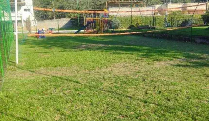 Ocean vende:  Niterói,  Condomínio Sitio Santo Antônio, lote 391M². Totalmente plano