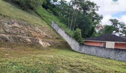 Ocean vende:  Itaipu, Argeu Fazendinha, lote 759M², sendo 240M² plano e 510M² em aclive, murado.