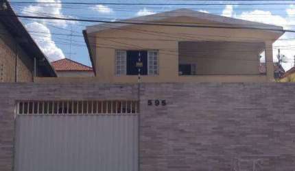 Casa com 3 dormitórios à venda, 250 m² por R$ 470.000,00 - Palmeira - Campina Grande/PB