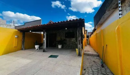 Casa com 3 dormitórios à venda, 150 m² por R$ 330.000,00 - Catolé - Campina Grande/PB