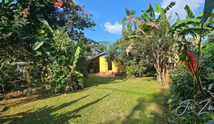 Belíssima Chácara em Antônia com fundos para Rio do Nunes documentada