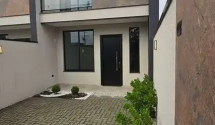 Sobrado com Piscina alto Padrão, 120 m do Mar Balneário Curaes Matinhos-PR