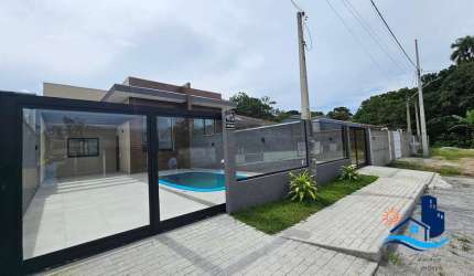 Residência Moderna à Venda - A 400m do Mar