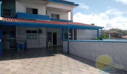 Sobrado com 03 dormitórios à venda, 165,20 m² por R$1.400.000 - Brasília - Itapoá Sc.