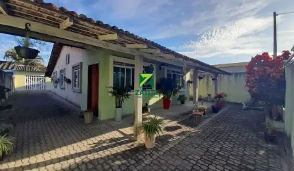 Casa Espaçosa à Venda em Casimiro de Abreu-RJ - Bairro Leda - Barra de São João: 4 quartos, 1 sala, 2 banheiros, 175m².