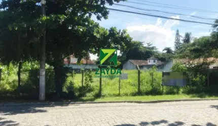 Terreno comercial em frente à Rodovia Amaral Peixoto, no Centro de Barra de São João/RJ.