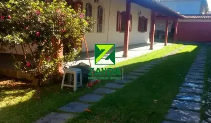 Casa à venda em Casimiro de Abreu-RJ, Bairro Peixe Dourado II - Barra de São João: 3 quartos, 1 suíte, 2 salas, 2 banheiros, 7 vagas de garagem, 0,01 m² de área
