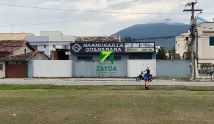 Excelente oportunidade de investimento: Ponto comercial à venda em Casimiro de Abreu-RJ, bairro Peixe Dourado II - Barra de São João, com 2 salas, 1 banheiro e 600,00 m² de área.