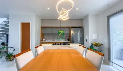 Casa duplex com piscina e suíte na praia de Barra de São João