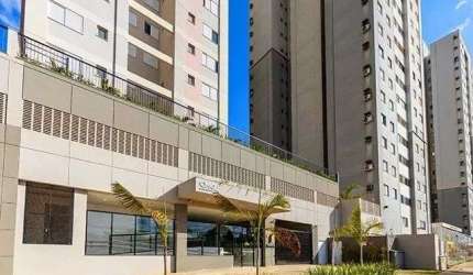 Apartamento três quartos no Negrão de Lima