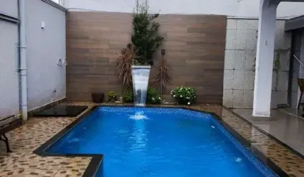 Casa de 4 Quartos, sendo 2 suítes no Setor Parque Anhanguera