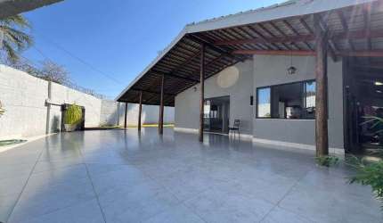 Casa de 4 Quartos, sendo 2 suítes no Setor Parque Acalanto de 129,00 m²