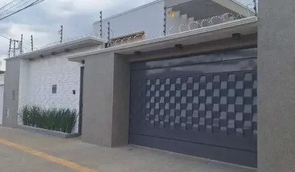 Casa à venda com 4 Quartos, sendo 4 Suítes, Lavabo, Iluminação Especial