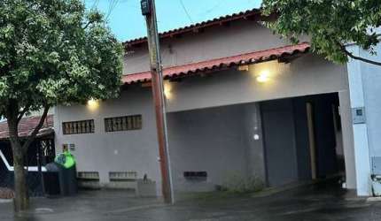 Casa à venda com 3 quartos sendo 1 suíte, de 170,00 m² no  Setor Santos Dumont
