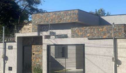 Casa à venda de 3 Quartos, sendo 1 suíte de 117,00 m²