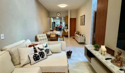 Casa à venda no Jardim Atlântico, com três suítes