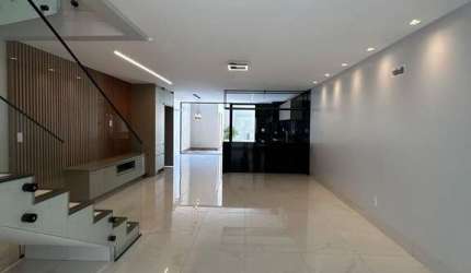 Sobrado à Venda sendo 3 suítes, 170,00 m² no Jardim Atlântico - Goiânia