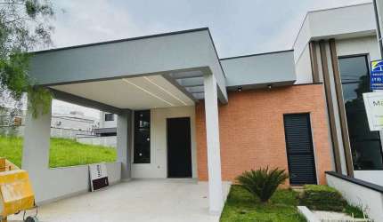 Casa à Venda, Condominio Recanto Tropical, Taubaté