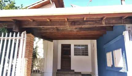 Casa com 4 quartos, Jardim Russi, Taubaté, Venda e Locação