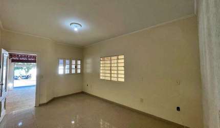 Sobrado com 3 quartos à Venda, Estiva, Taubaté