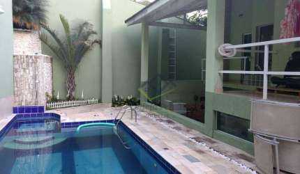 Sobrado com 5 dormitórios, 300 m² - venda por R$ 1.600.000,00 ou aluguel por R$ 9.500,00 - Condomínio Country Club - Arujá/SP