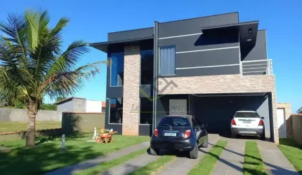 Sobrado com 4 quartos sendo 2 suítes à venda, 380 m² por R$ 1.225.000 - Condominio Ninho Verde I - Porangaba/SP