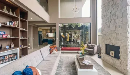 Ibi Aram II - Casa Alto Padrão à Venda, Porteira Fechada no Condomínio Ibi Aram II
