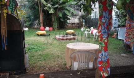 Casa Térrea á Venda com 3 Dormitórios no Bairro Osvaldo Cruz em São Caetano do Sul