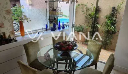 Casa 4 dormitórios à Venda no Bairro Jardim São Caetano em São Caetano do Sul.