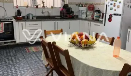 Casa  3 dormitórios à Venda no Bairro Santa Paula em São Caetano do Sul.