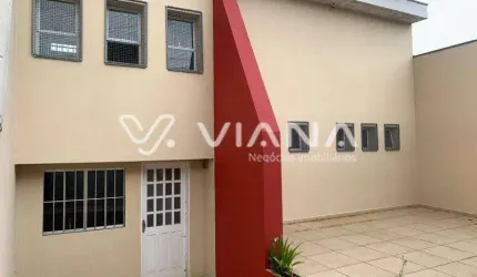 Sobrado com 5 Dormitórios à Venda no Bairro Vila Assunção em Santo André.