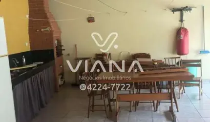 Lindo Sobrado à Venda com 4 Quartos no Bairro Vila Gerty em São Caetano do Sul